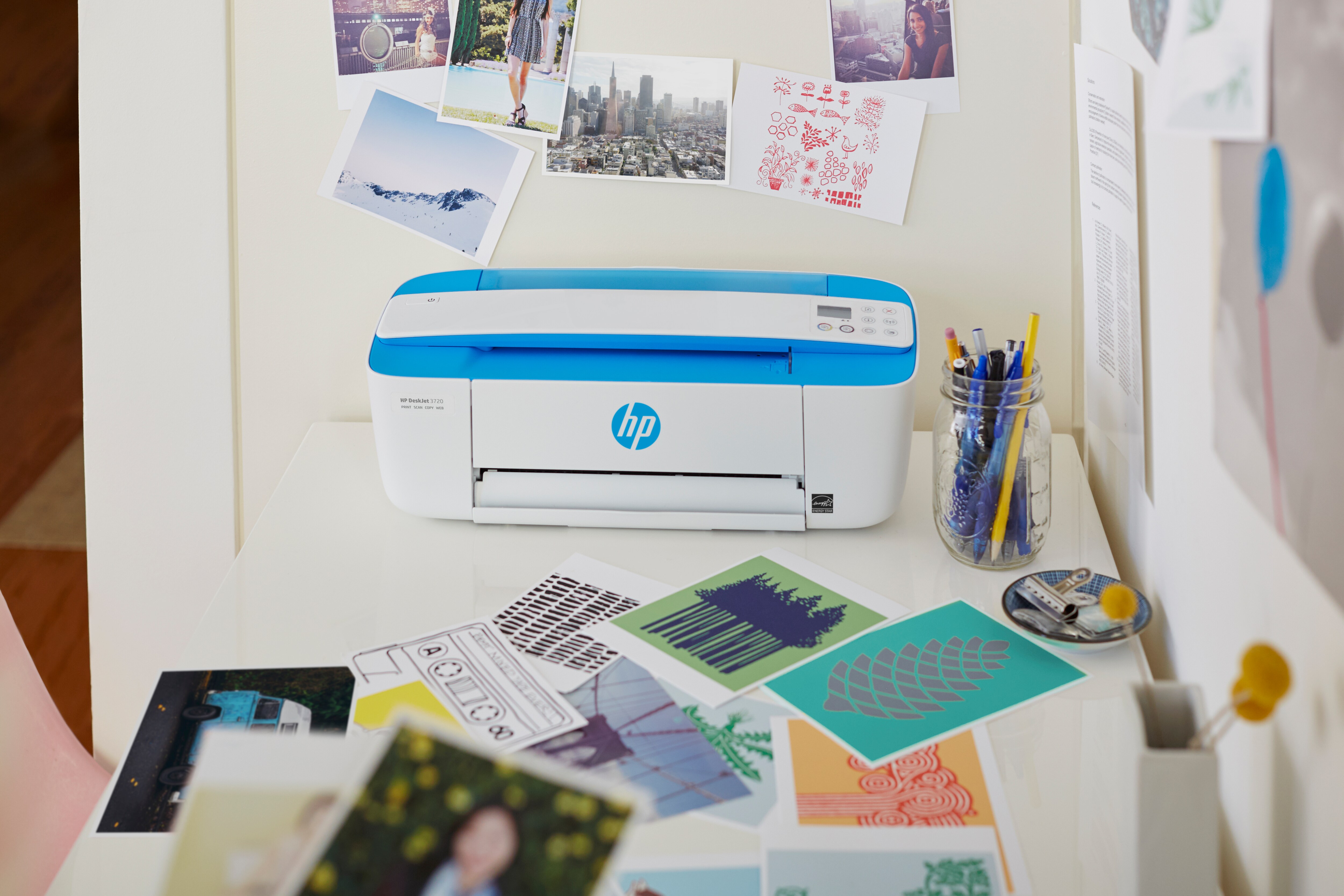 HP DeskJet 3720 Thermal Inkjet A4 4800 x 1200 DPI 8 Seiten pro Minute WLAN